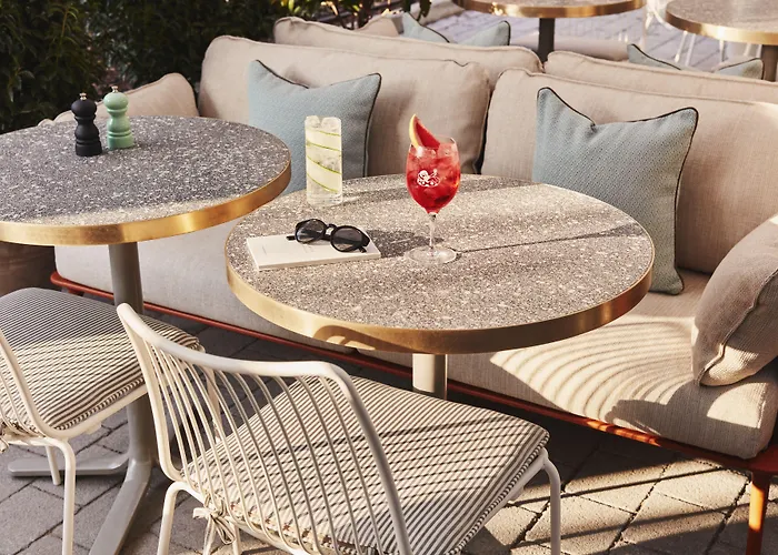 The Hoxton Shepherd'S Bush London